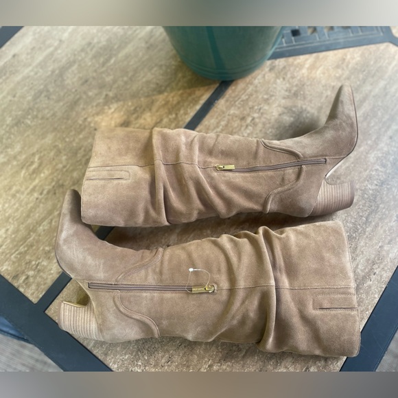 Women's slouch  suede Boots - Taupe - Picture 4 of 7